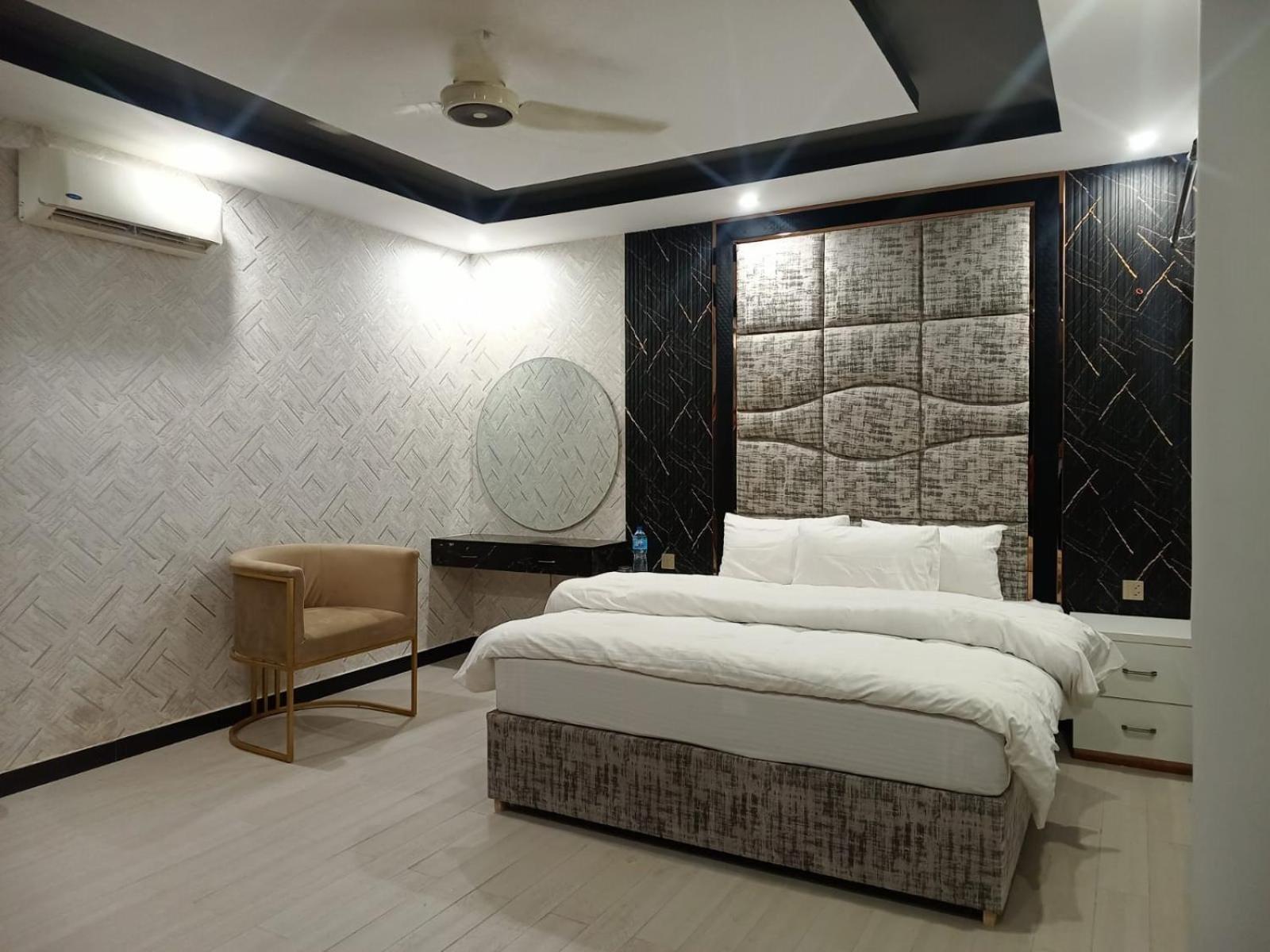 Four Season Boutique Hotel Исламабад Экстерьер фото