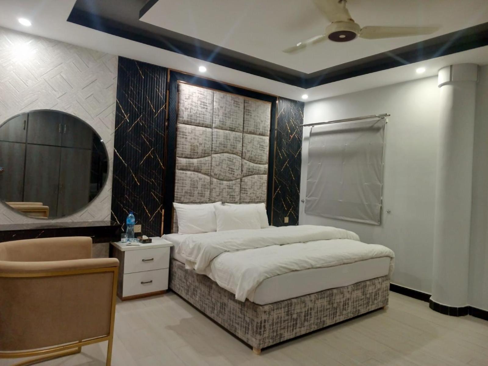 Four Season Boutique Hotel Исламабад Экстерьер фото